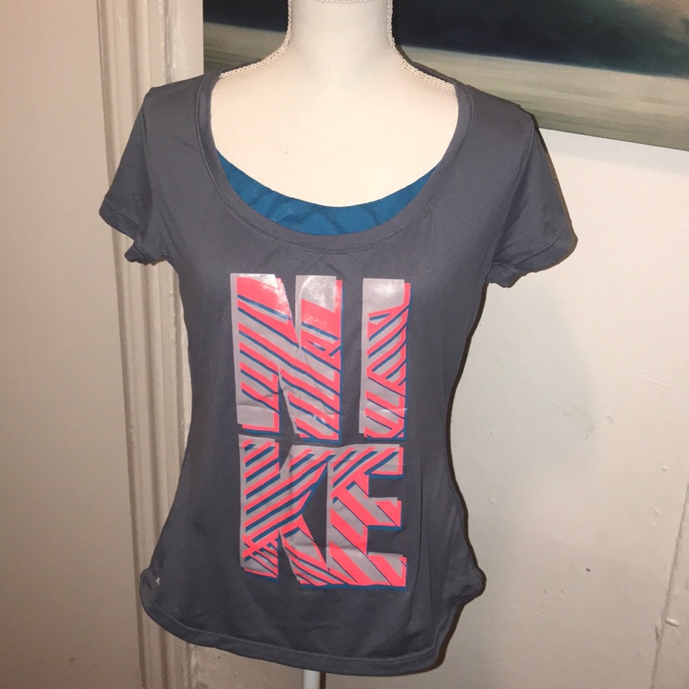 Woman’s Nike Dry-Fit Tee Shirt Size Large